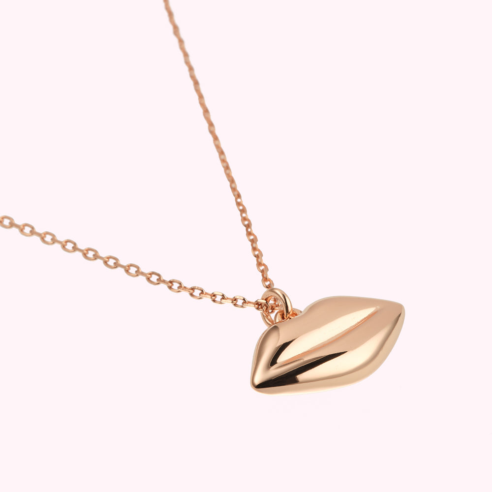 ROSE GOLD LUNA PENDANT NECKLACE