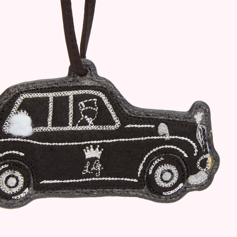 CHARCOAL QUEENS JUBILEE CAR CHARM