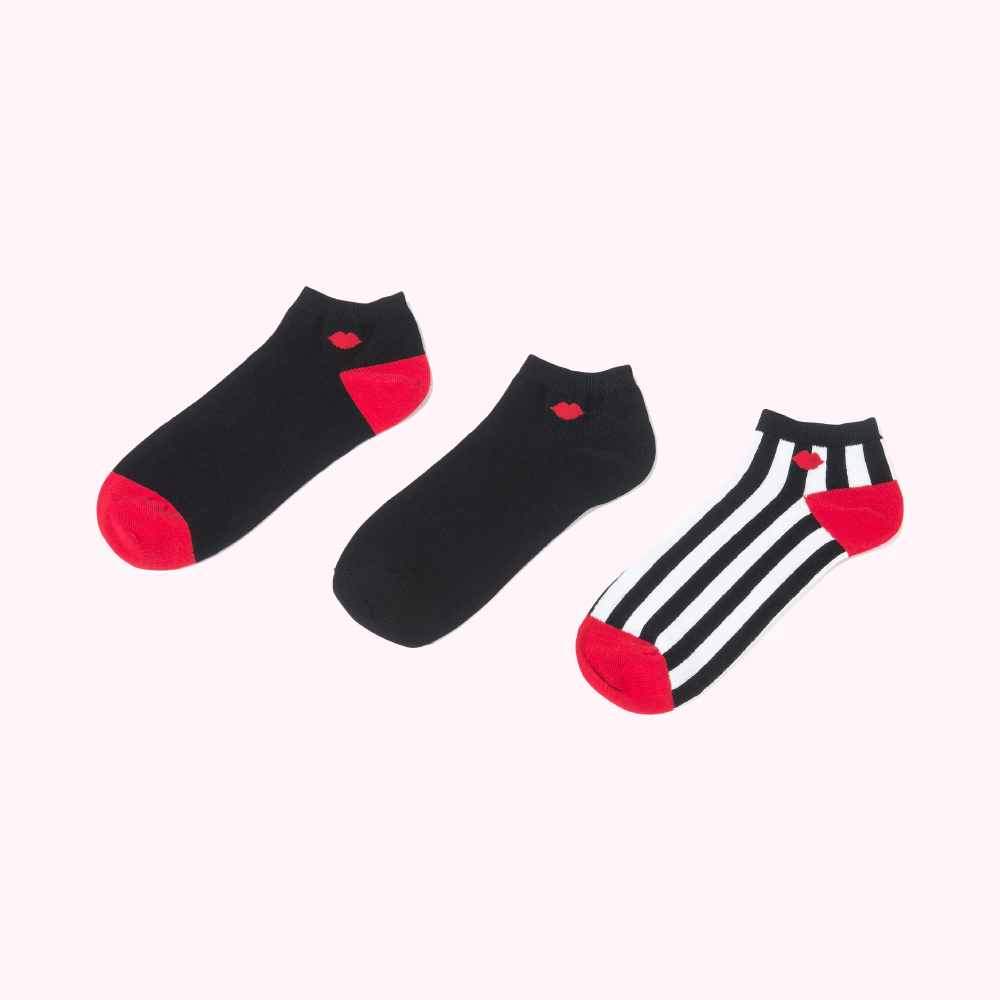 BLACK CHALK AND RED STRIPE LIP TRAINER SOCKS - 3 PAIRS